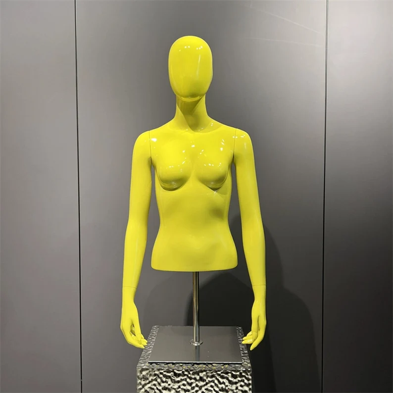 Büst Mankeni Torso
